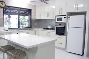 Antique white kitchen, stone bench tops, Darwin