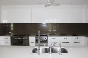 Double sinks in stone bench top